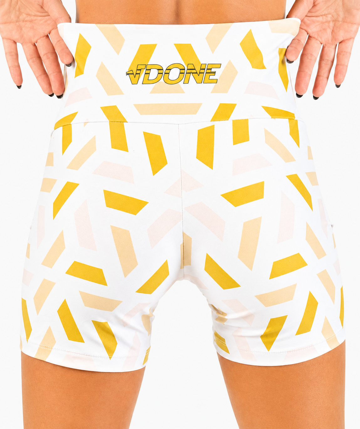 Shorts Gold Geometric